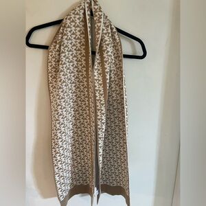 Michael Kors Beige and White Logo Knit Scarf